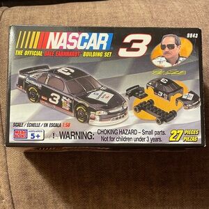 Dale Earnhardt Mega Bloks 1:58 Scale Building Set 9943 - 27 Pieces NWT